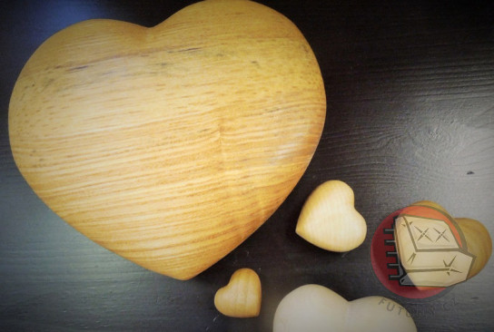 srdce-drevo-herz-holzart-wooden-heart-wwwfutony