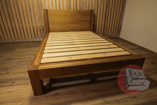 ivvi-dubova-postel-oak-bed-eiche-bett-10futony